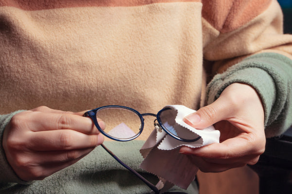 How to properly clean your glasses